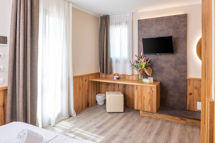 Room 21 of 72