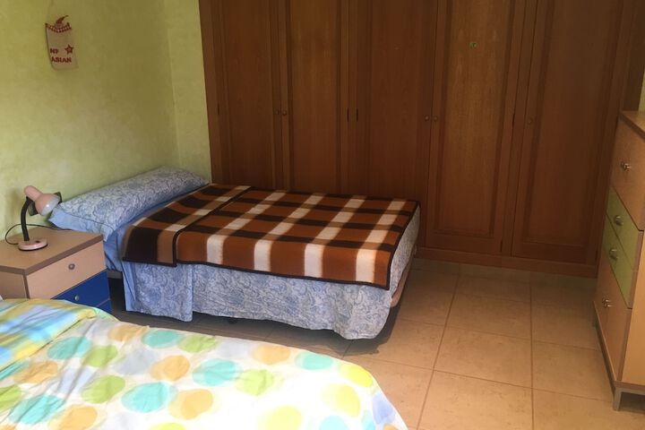 Room 17 of 165