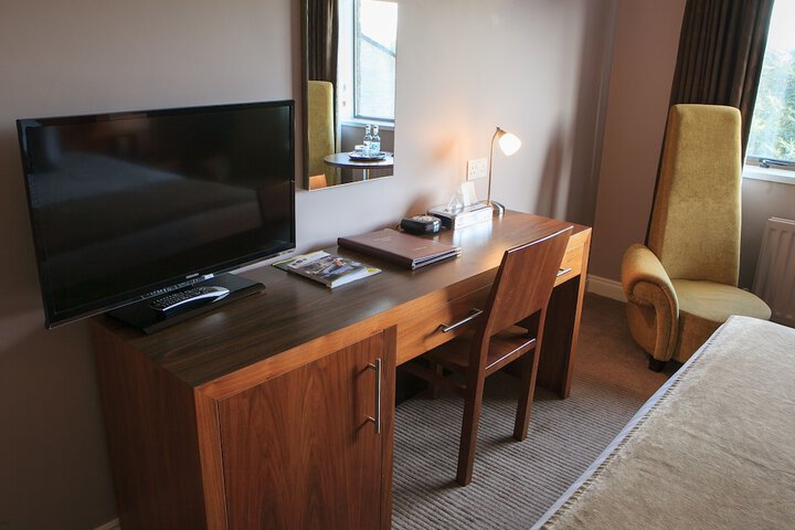 Room 7 of 80