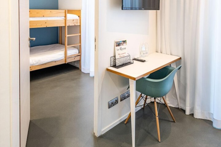 Room 4 of 60