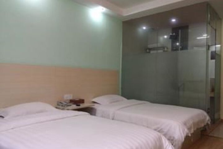 Room 3 of 6