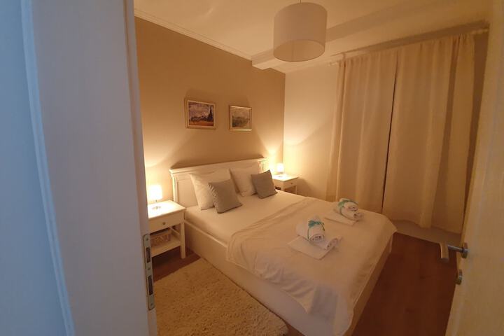 Room 6 of 47