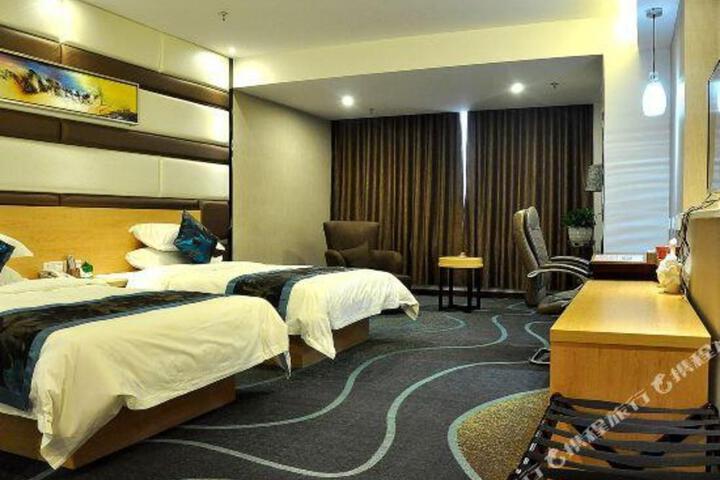 Thank You Intercity Hotel (Junan Leshang Building)