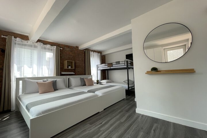 Room 112 of 236