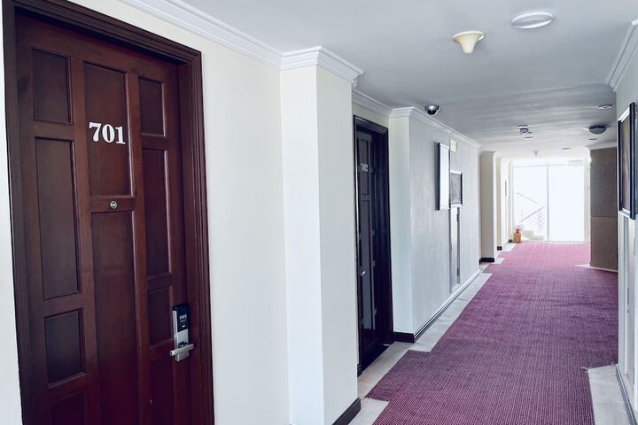 Room 18 of 50