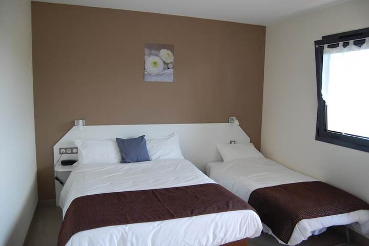 Room 14 of 61