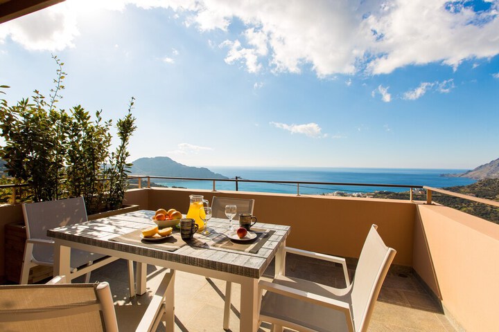 Room 51 of 73