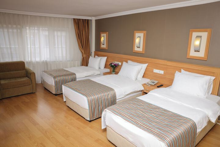 Room 19 of 28