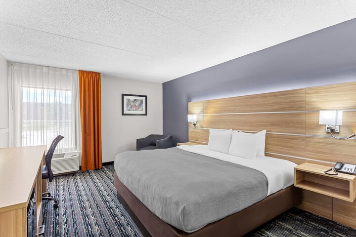 Room 38 of 80