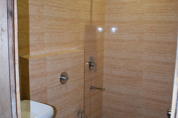 Room 43 of 49