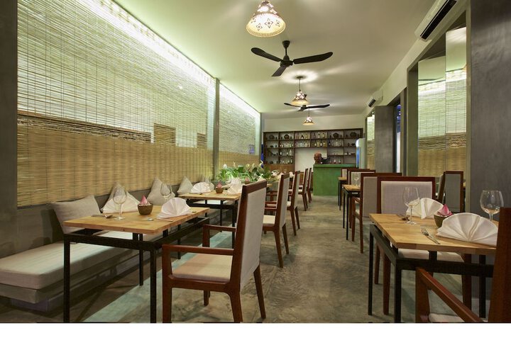 Dining 52 of 70