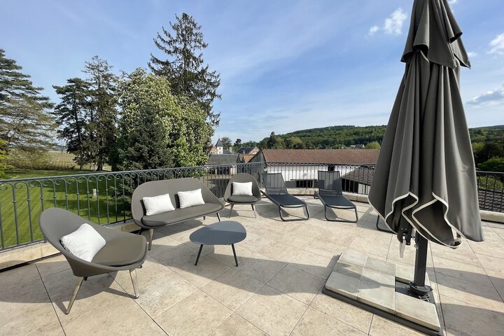 Terrace/Patio 48 of 50