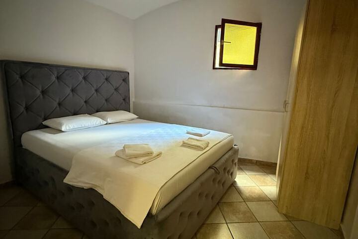 Room 26 of 75