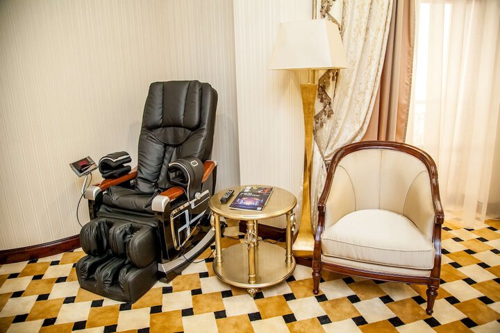 Room 35 of 137