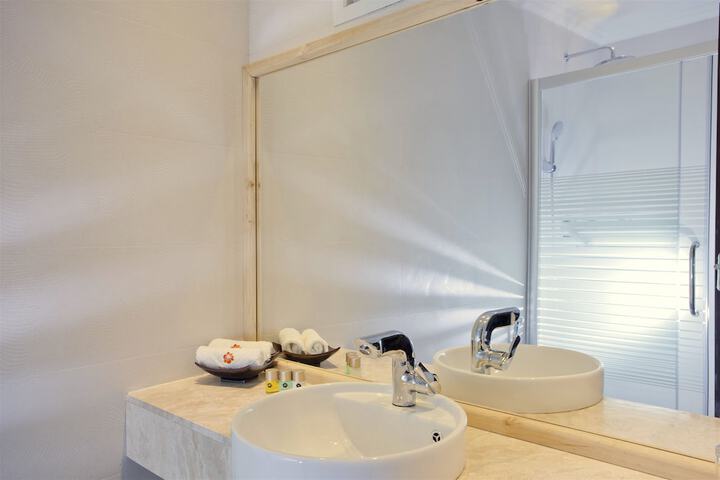 Clean Restrooms