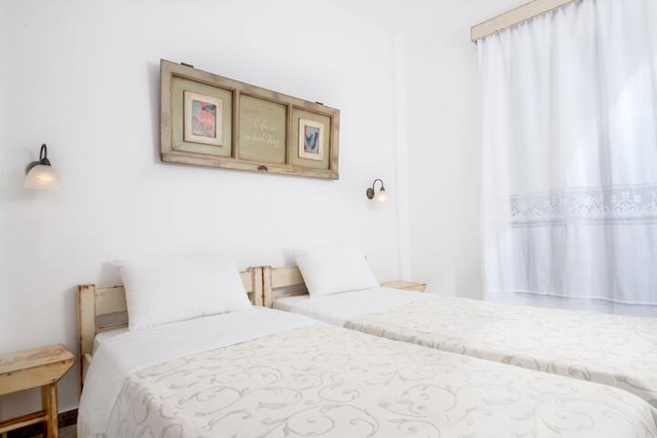 Room 16 of 120