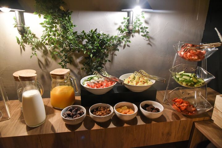 Dining 54 of 61