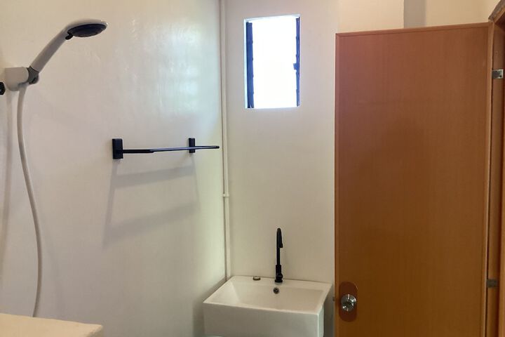 Room 71 of 124
