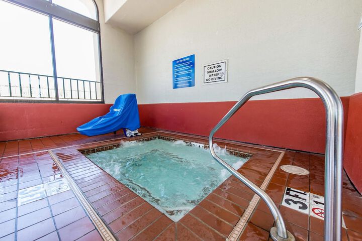 Pool 35 of 68