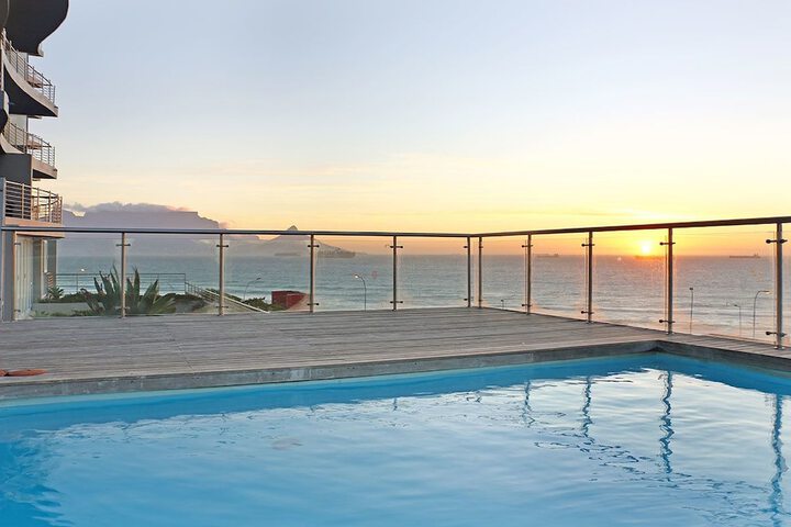 Pool 21 of 29