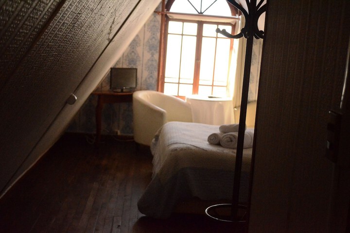 Room 7 of 95