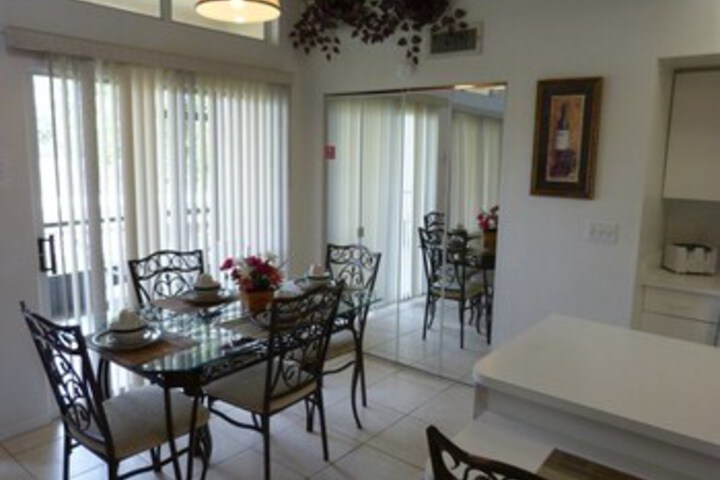 Room 4 of 27