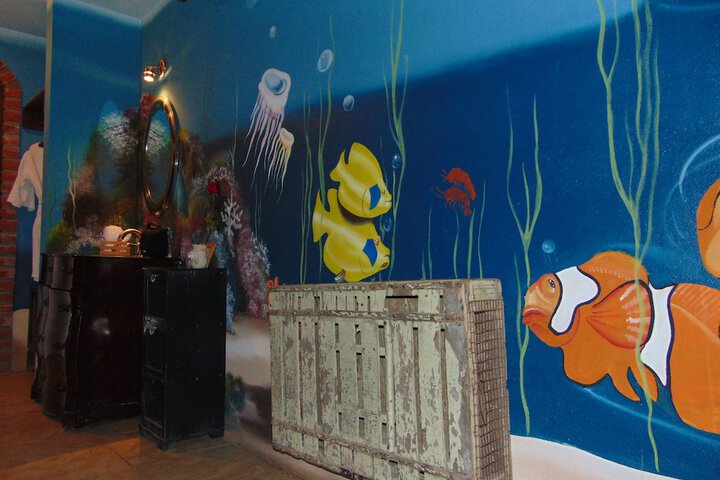 Room 176 of 413