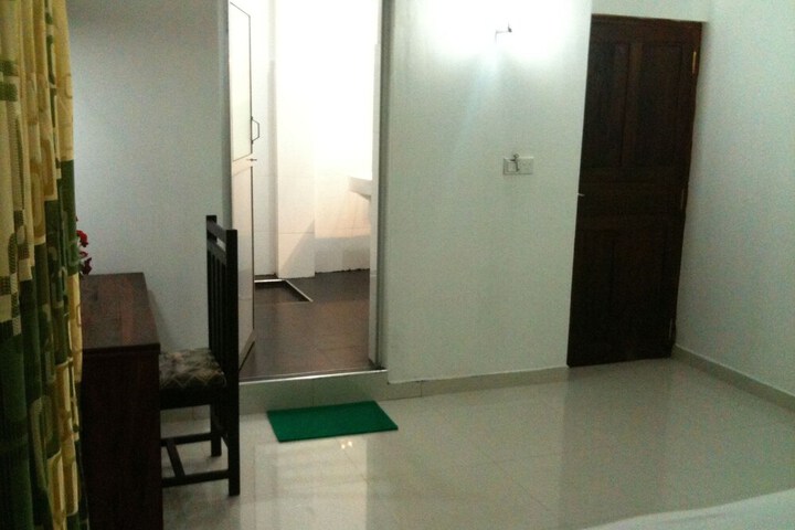 Room 2 of 36