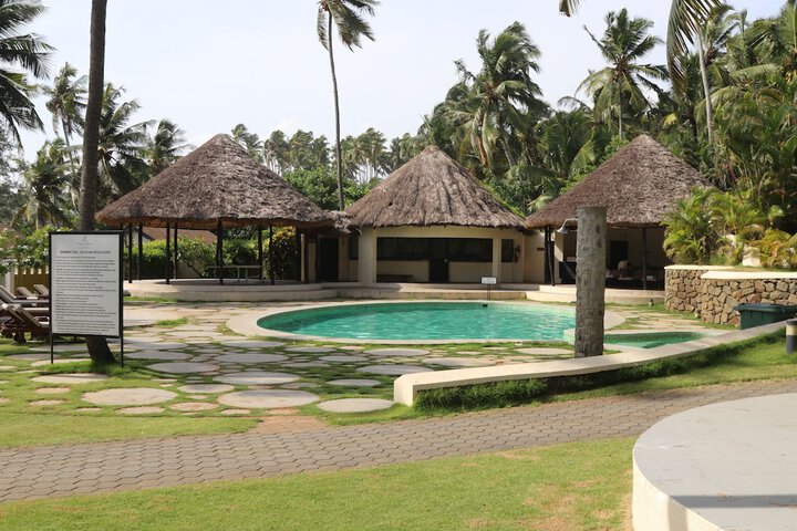 Pool 52 of 81