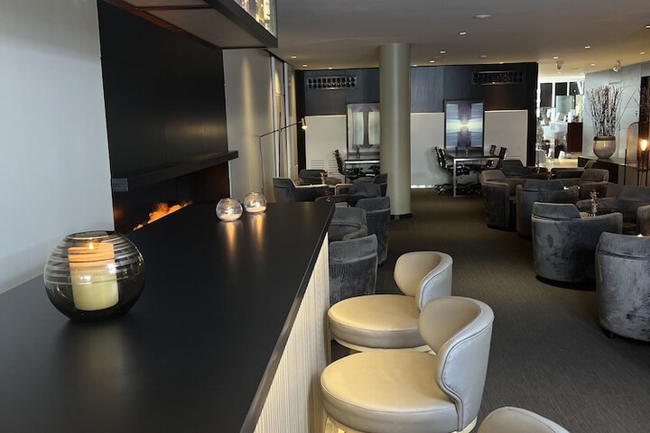 Lounge 39 of 55