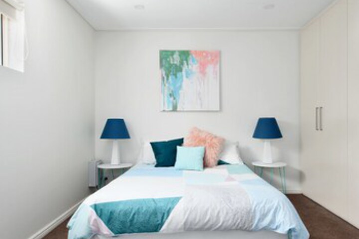 Room 12 of 14
