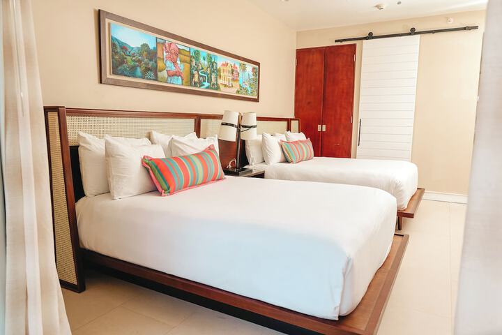 Room 6 of 48
