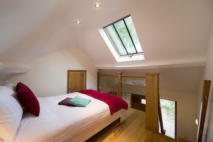 Room 3 of 73