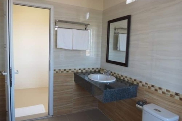 Room 10 of 39
