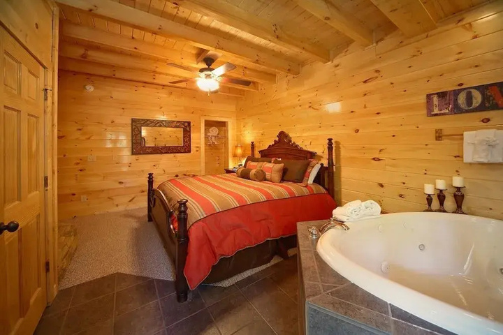 Room 3 of 16