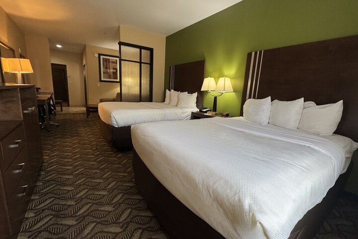 Room 10 of 46