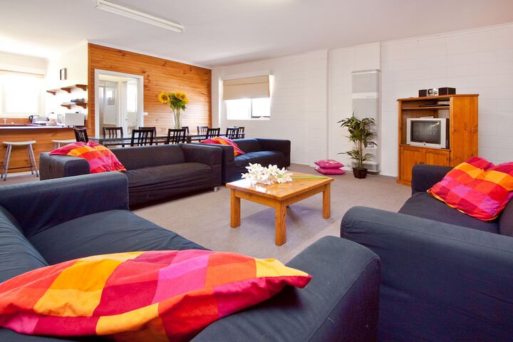 Room 15 of 30