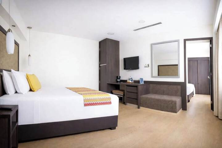 Room 36 of 176