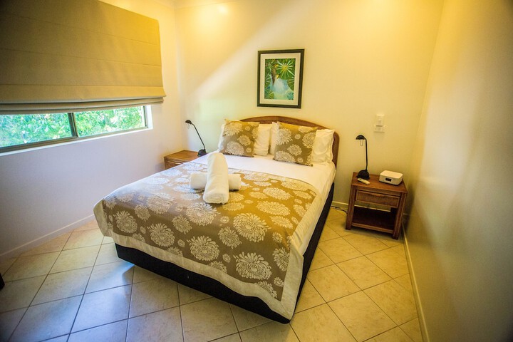 Room 4 of 34