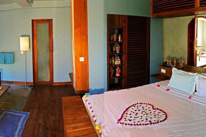 Room 7 of 51