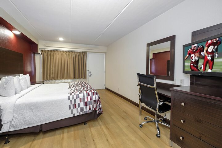 1 King Bed (21 of 21)