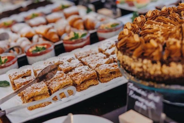 Breakfast buffet