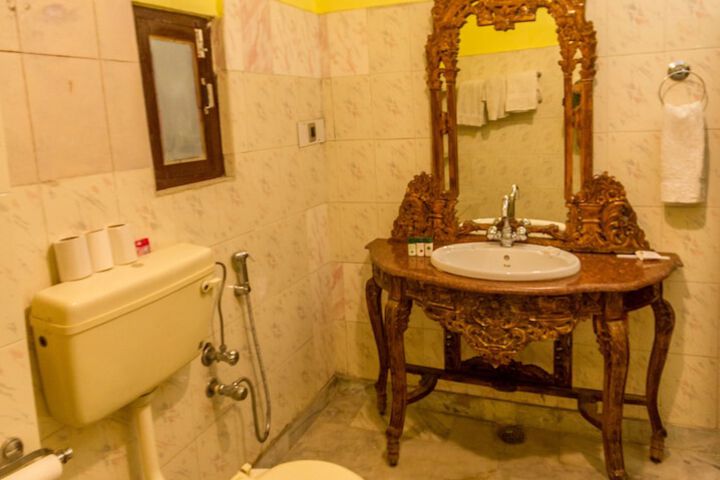 Bath Interior