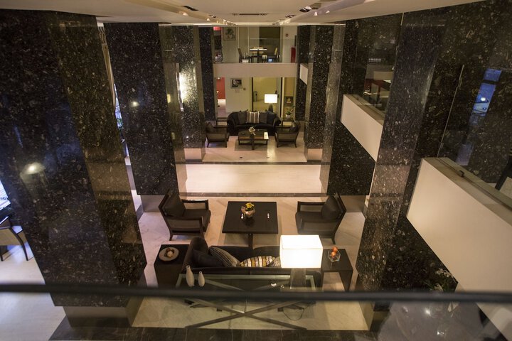 Guest Lobby