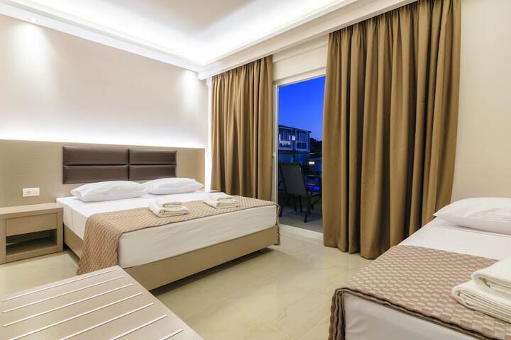 Room 20 of 138