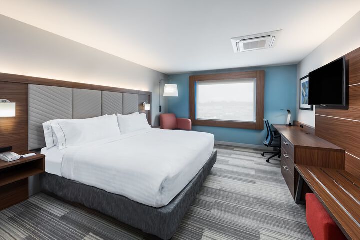 Room 3 of 36