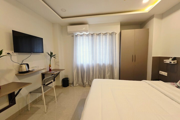 Room 5 of 29