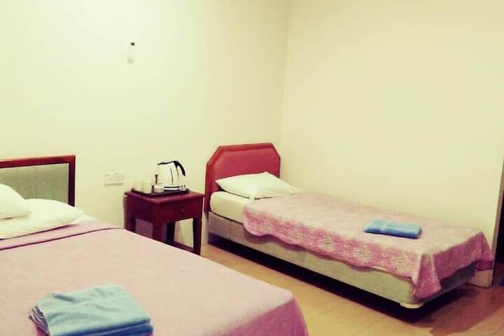 Room 7 of 20