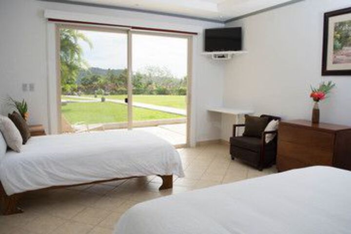 Carver Suites