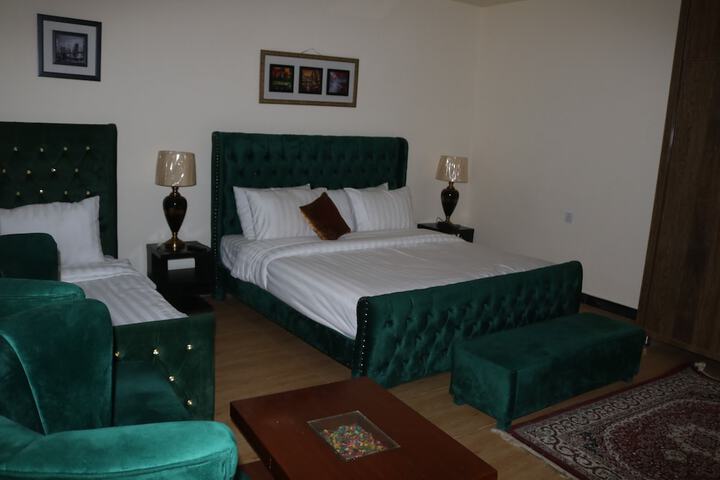 Room 35 of 41
